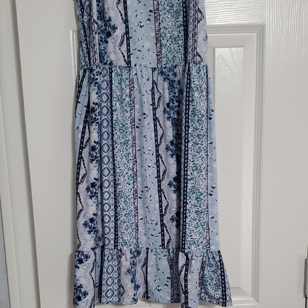 Floral Patterned Dress - Picture 2 of 4